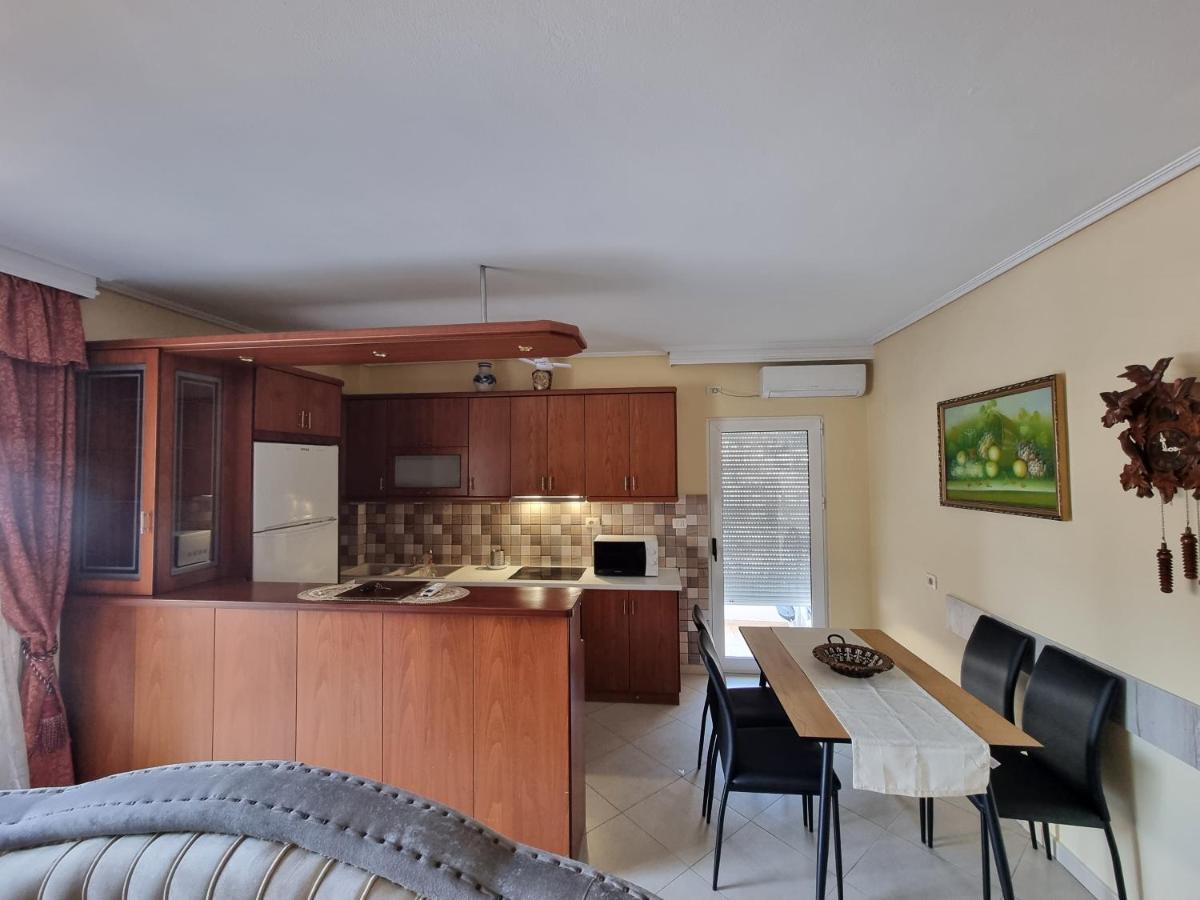 City Center Apartment 1 ซารานเดอ ภายนอก รูปภาพ